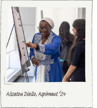Aspirnaut student Aissatou Diallo presenting a poster with her research findings